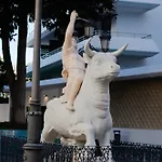Sol Pride Torremolinos. Plaza De Andalucia