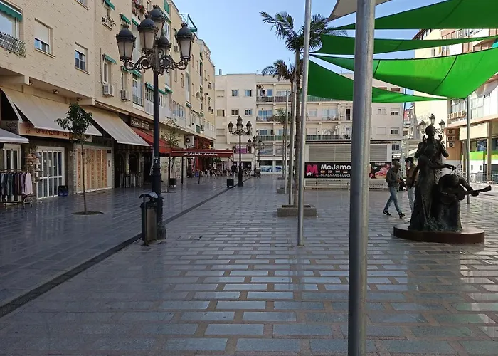 Sol Pride Torremolinos. Plaza De Andalucia