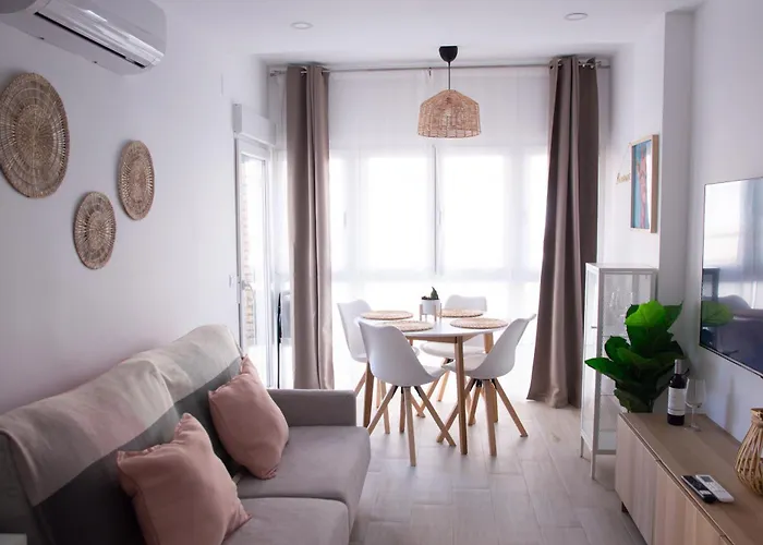 Sol Pride Torremolinos. Plaza De Andalucia * توريمولينوس